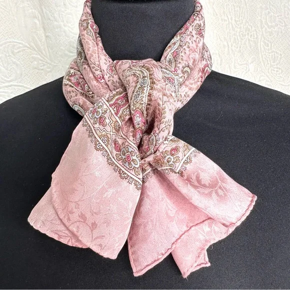 Echo Club 7 Silk VTG Oblong Pink Paisley Scarf - Picture 4 of 8